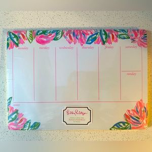 Lillly Pulitzer Weekly Desk Pad